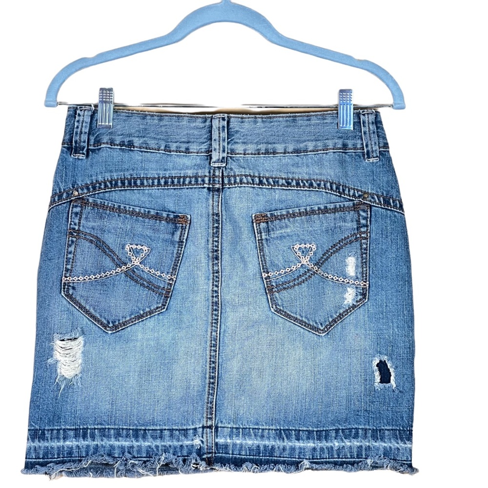 DKNY JEANS Women’s Denim Jeans Distressed Mini Skirt Fly Front Size 4 - Picture 12 of 12